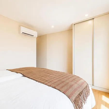 Apartament Center *